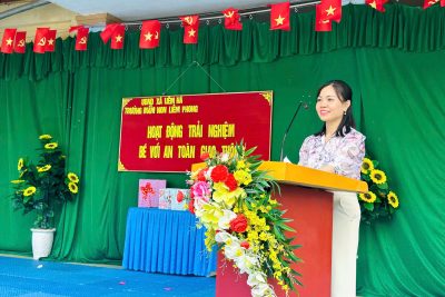 Trường Mầm non Liêm Phong tổ chức hoạt động trải nghiệm “Bé với an toàn giao thông”